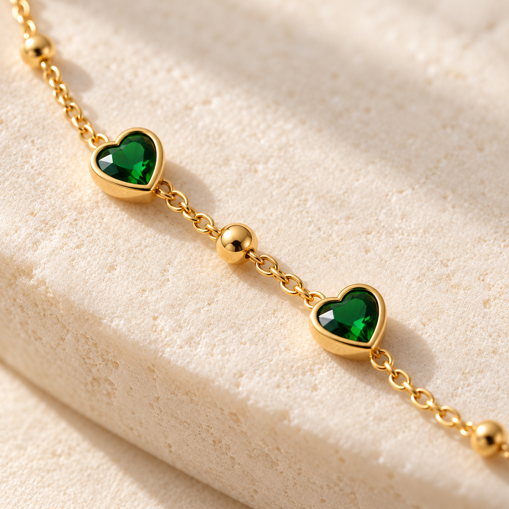 Serena | Pulsera con anillo y corazones verdes