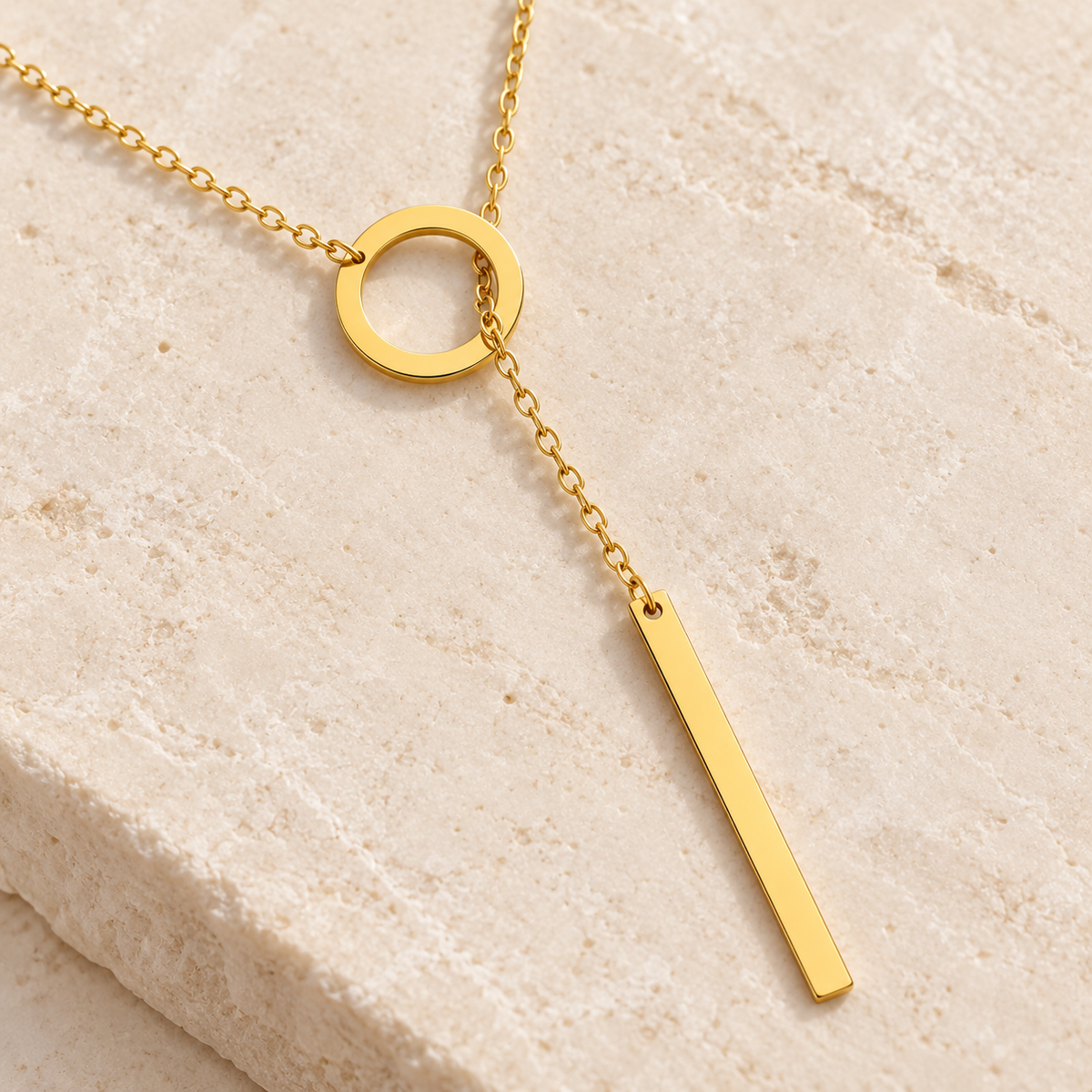 Alba — Collar dorado en Y