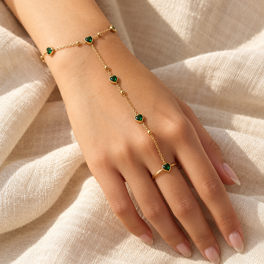 Serena | Pulsera con anillo y corazones verdes