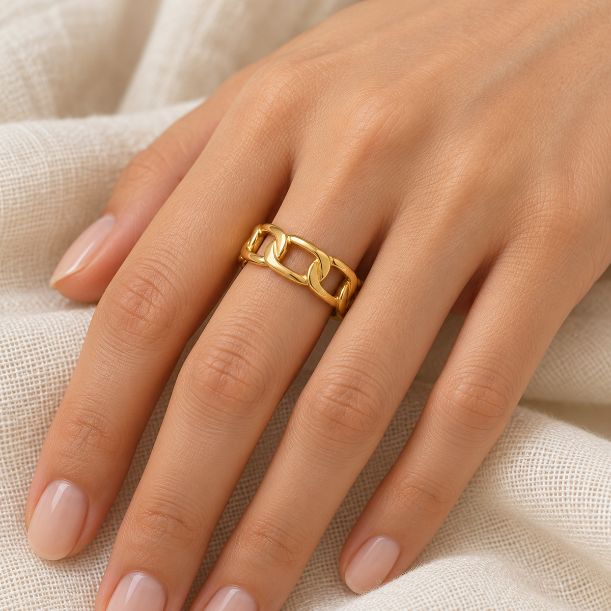 Nexo | Anillo de eslabones dorado
